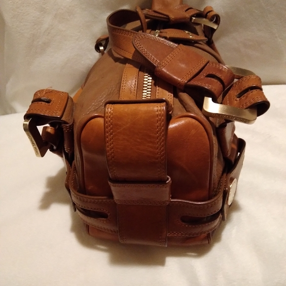 Michael Kors Brown leather purse - Picture 4 of 11